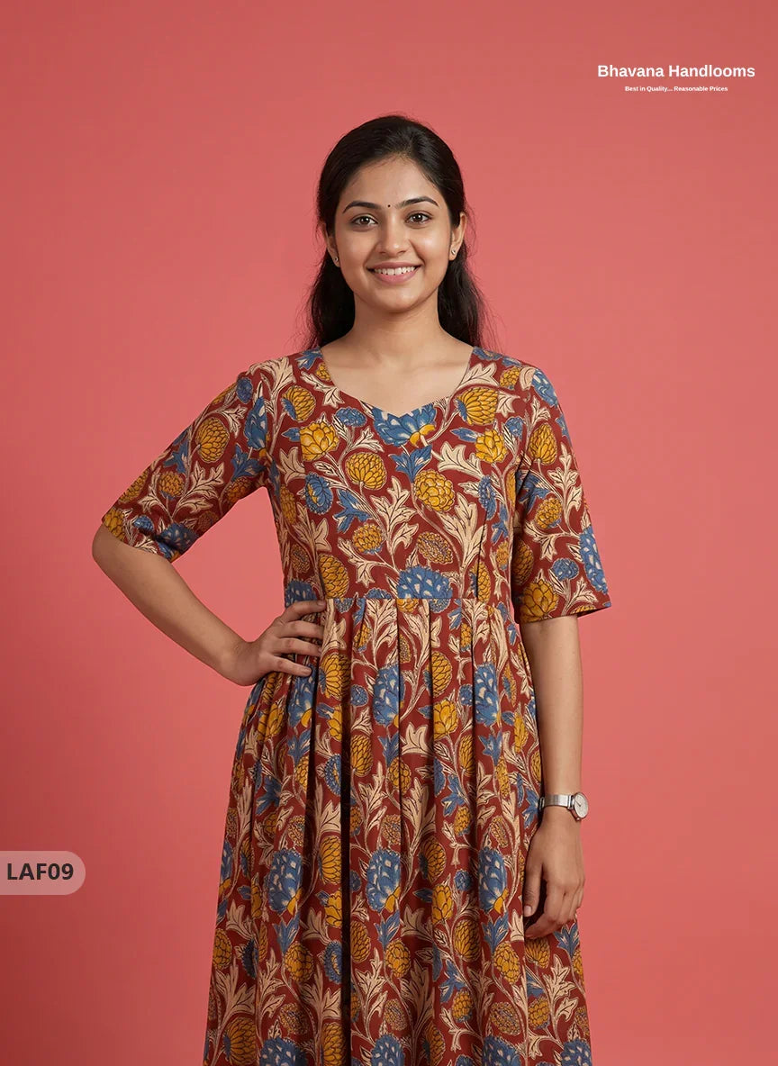 Feeding Frock with Kalamkari Design β Red Color | Invisible Zips | Half Lining Maternity Wear
