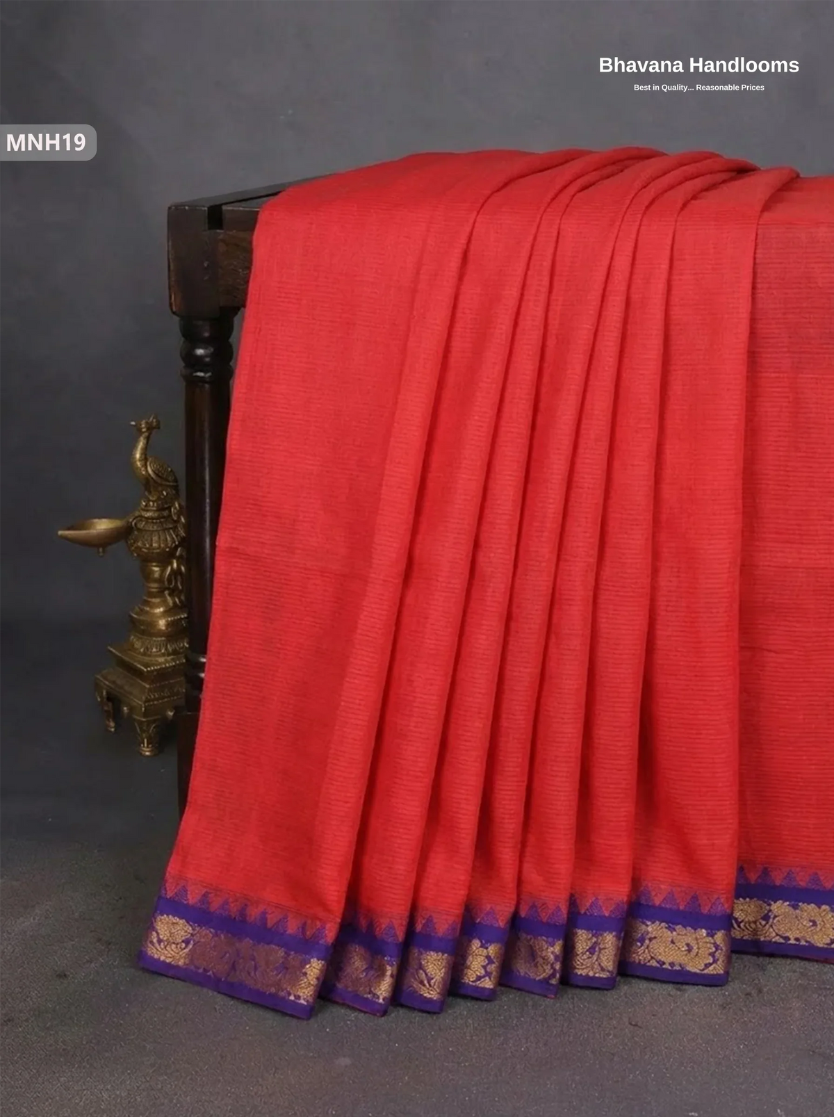 Mini Gadwal Cotton Saree in Red with Small Zari Border | Without Blouse