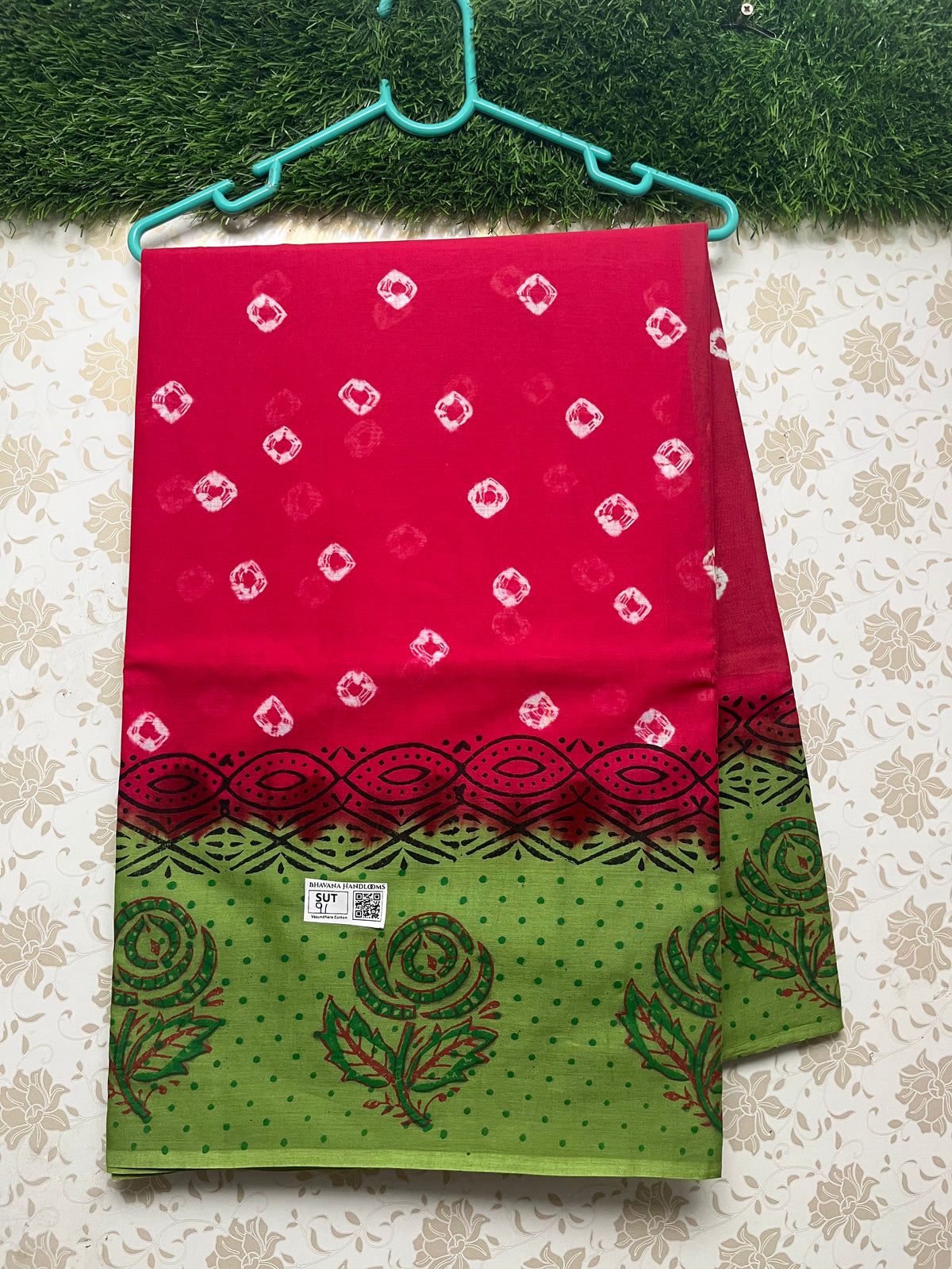 Vasundhara 100count Printed Cotton Saree with Pink colour