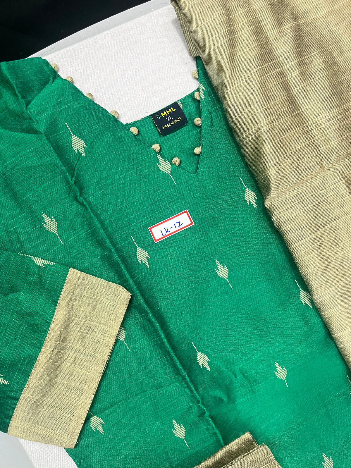 Raw Silk 3pc KurtiSet With Green Colour Full Length Lining | Gold Dupatta