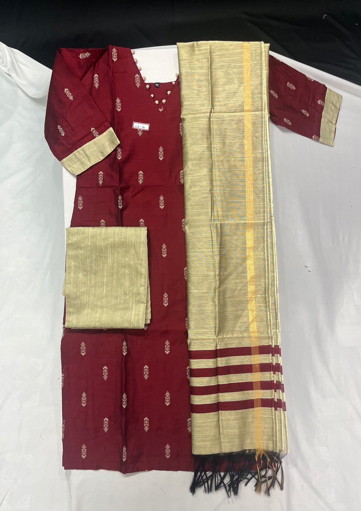 Raw Silk 3pc KurtiSet With Maroon Colour Full Length Lining | Gold Dupatta