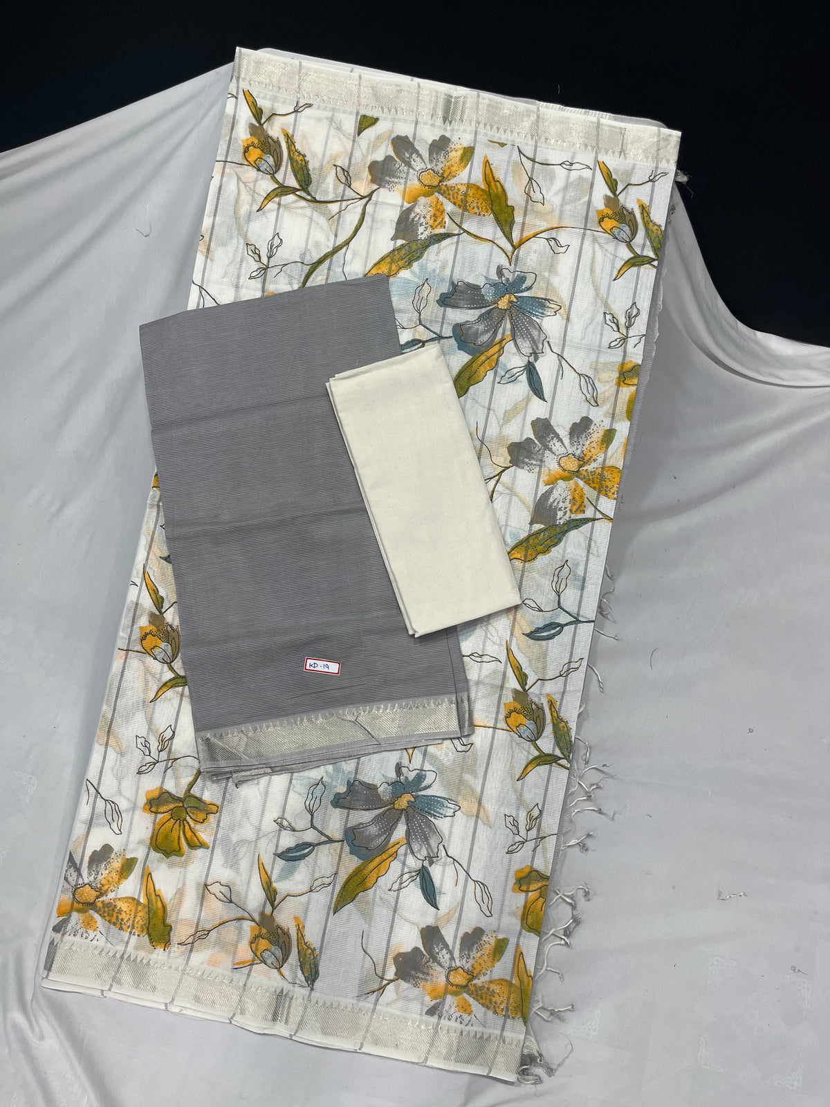 Mangalagiri Cotton Dress Material with White Chunni with Gray Colour