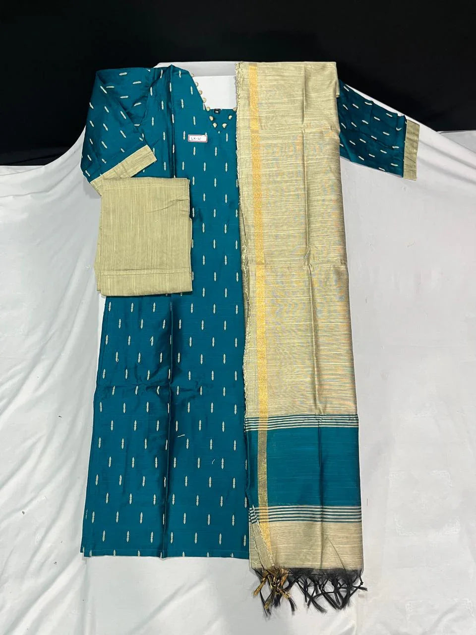 Raw Silk 3pc KurtiSet With Sea Blue Colour Full Length Lining | Gold Dupatta