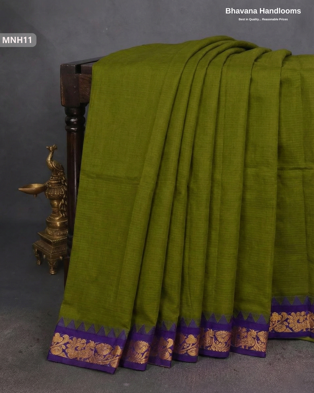 Mini Gadwal Cotton Saree in Dark Green with Small Zari Border | Without Blouse