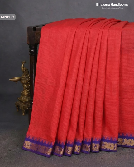 Mini Gadwal Cotton Saree in Red with Small Zari Border | Without Blouse