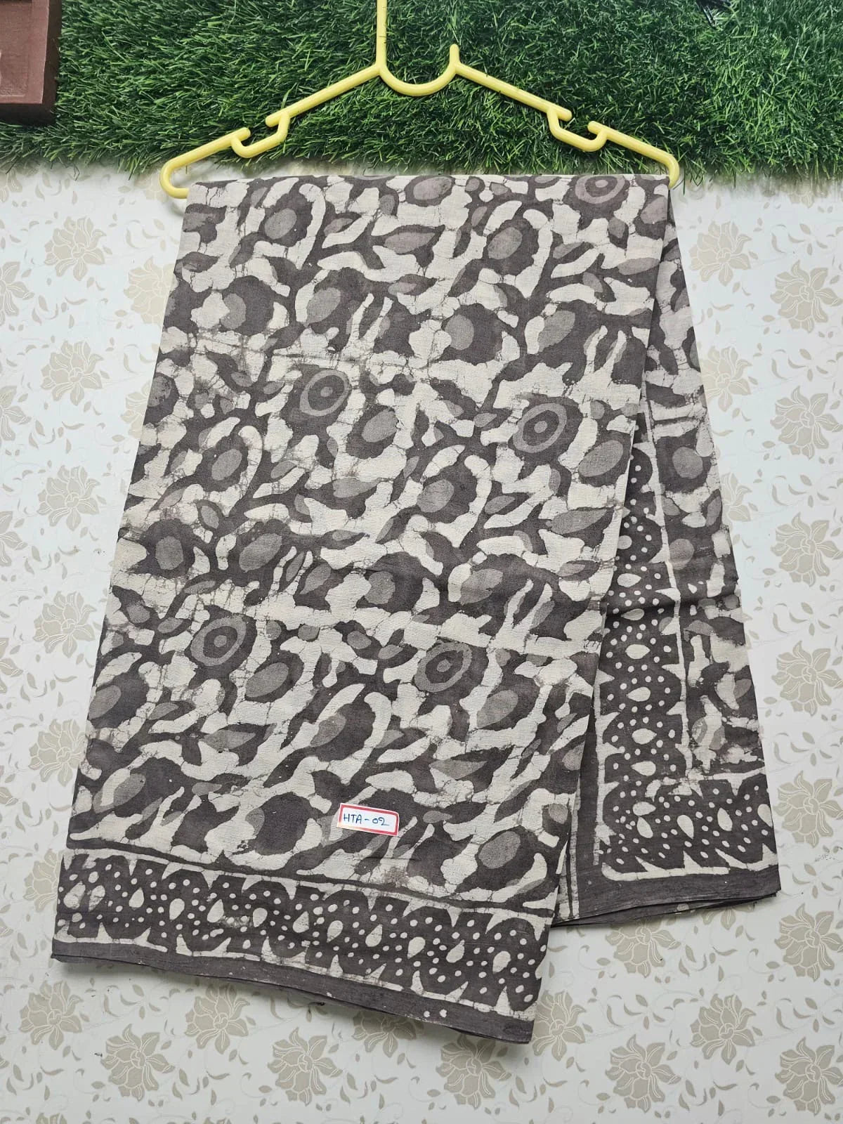 Vasundhara 120count Bathik Printed Cotton Saree with Gray colour