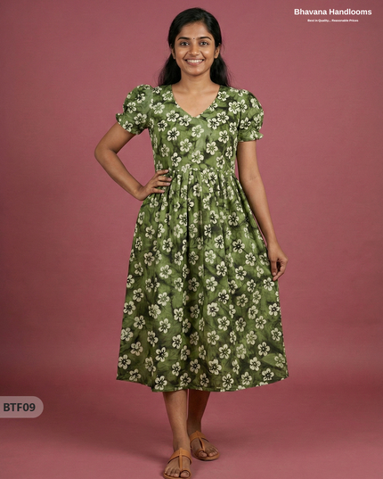 Handmade Batik Frock with Natural Dye – Potli Ball Neck Design Green Colour