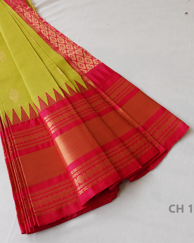 One Side Border Gadwal Handloom Cotton Saree with Green & Red Border