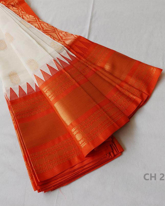 One Side Border Gadwal Handloom Cotton Saree with White & Maroon Border