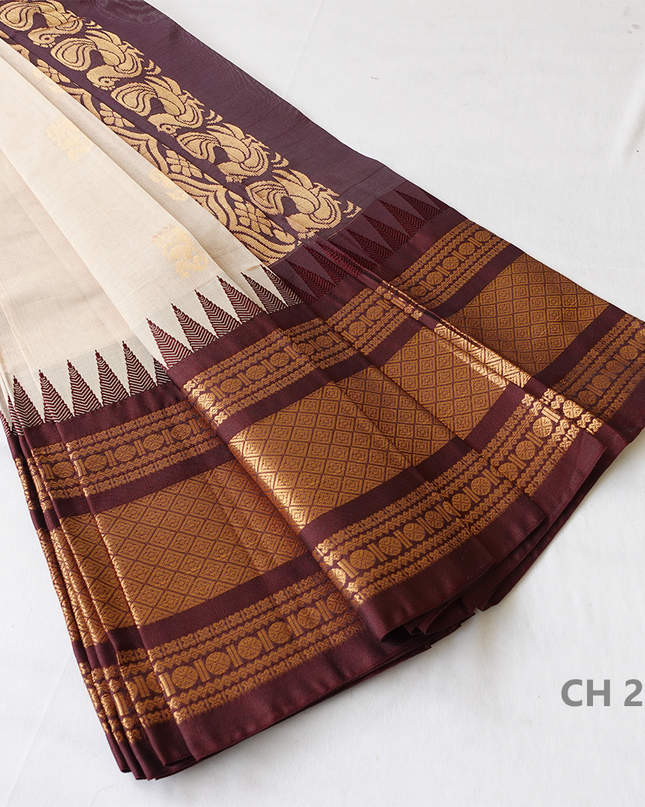 One Side Border Gadwal Handloom Cotton Saree with White & Chocolate Border