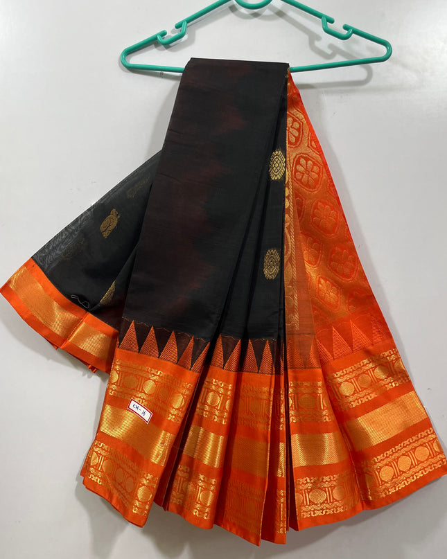 One Side Border Gadwal Handloom Cotton Saree with Black & Red Border