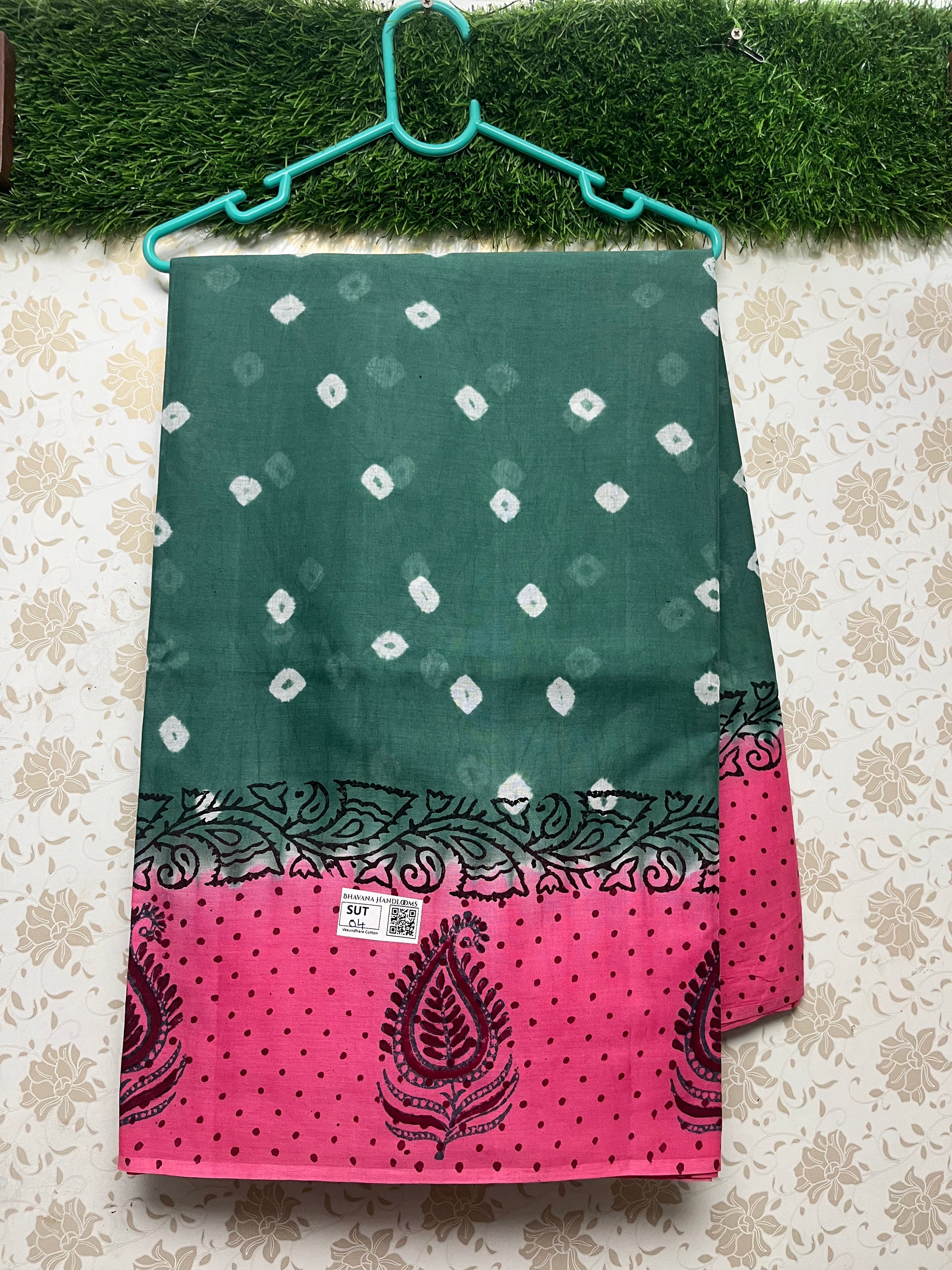 Vasundhara 100count Printed Cotton Saree with Sea Green colour
