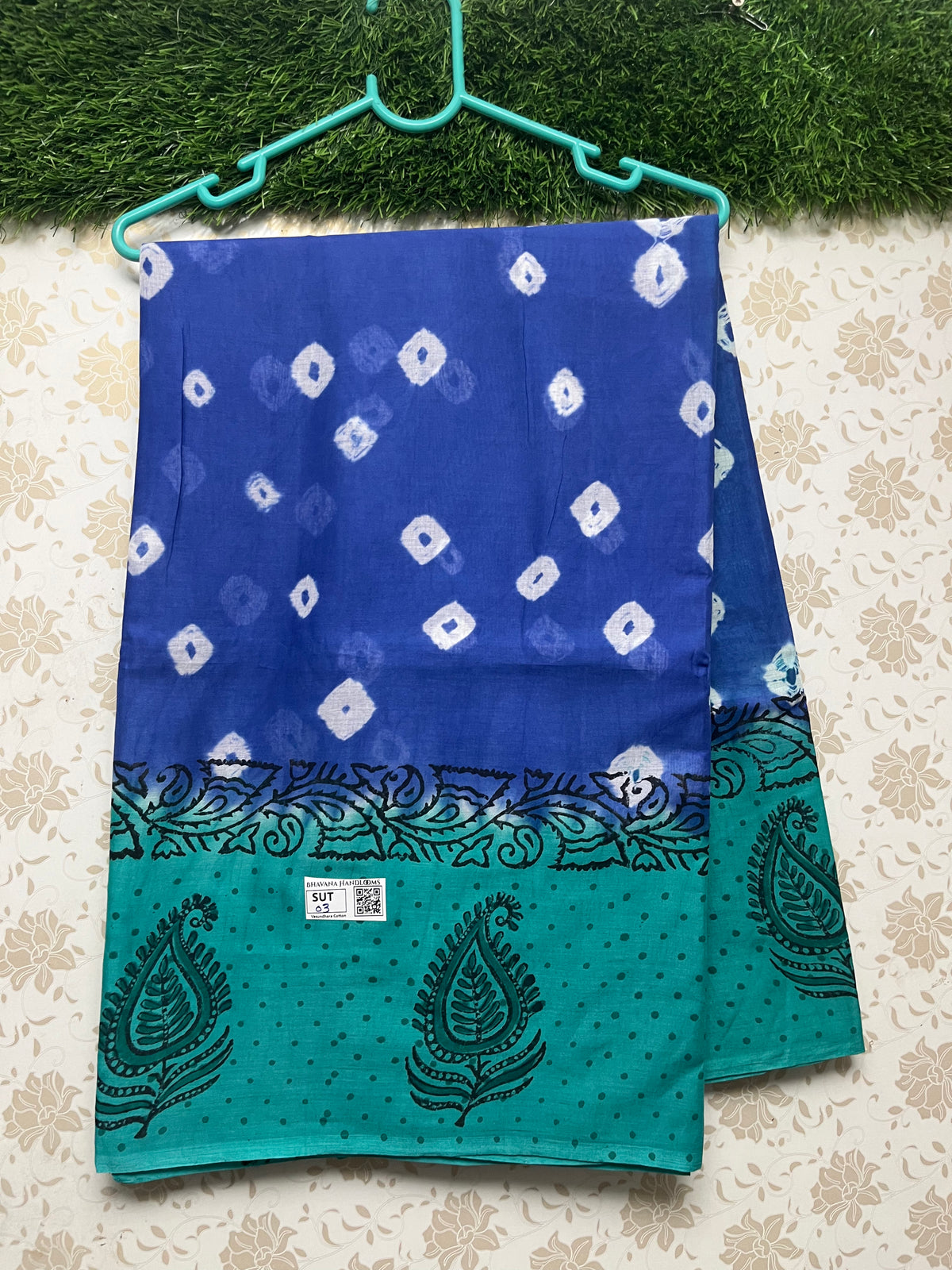 Vasundhara 100count Printed Cotton Saree with Blue colour