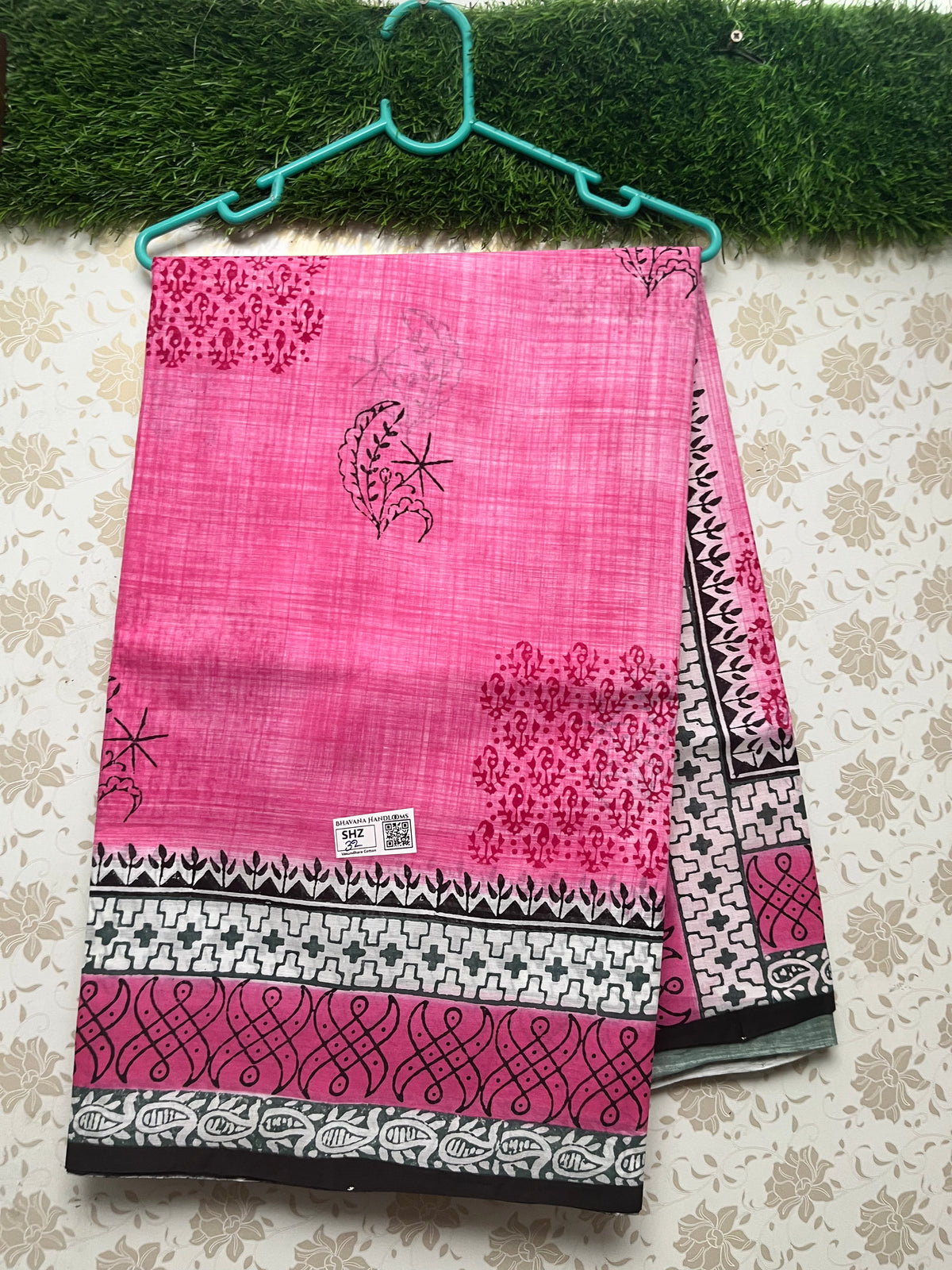 Vasundhara 120count Printed Cotton Saree with Pink colour
