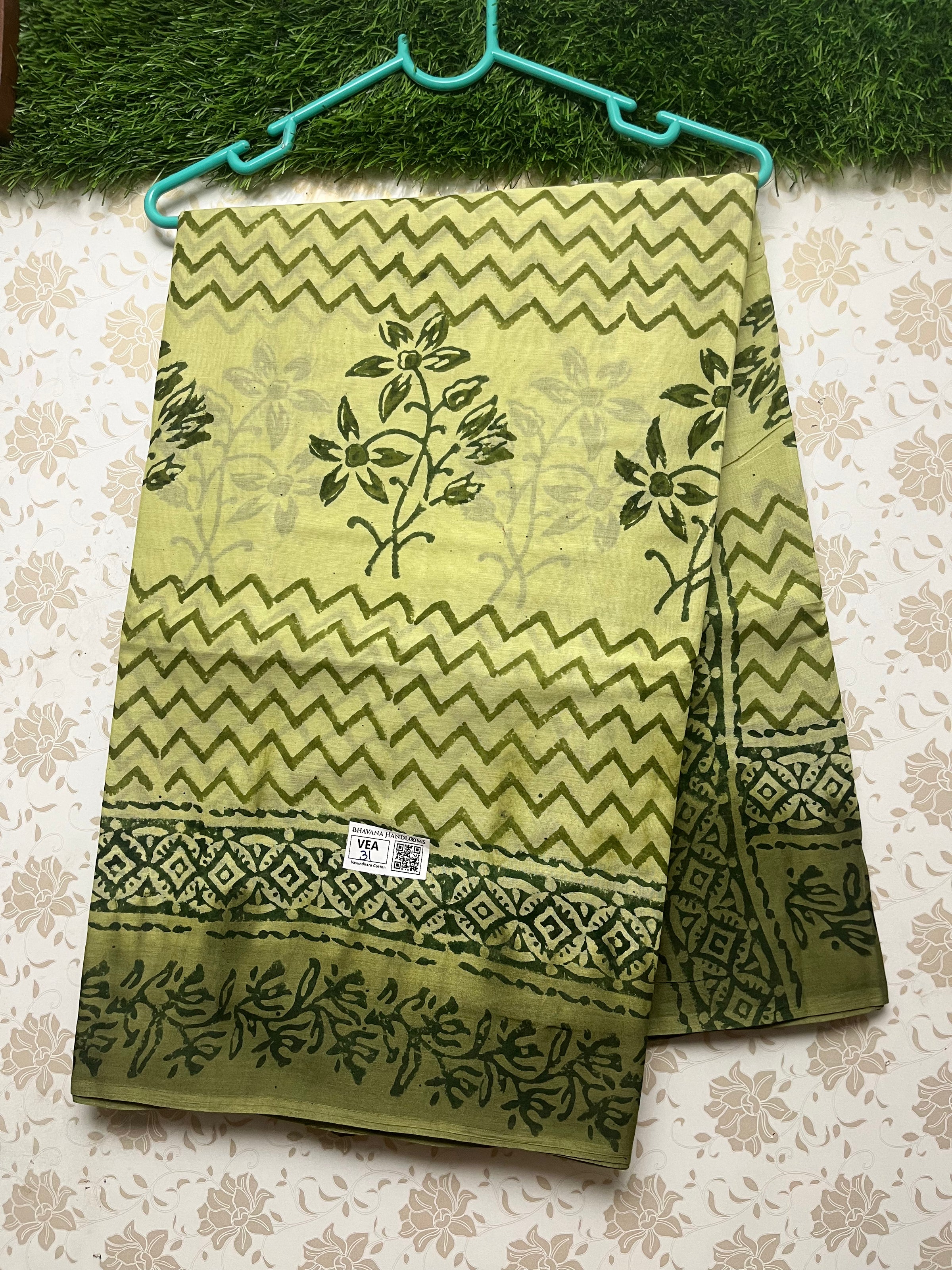 Vasundhara 100count Printed Cotton Saree with Light Pesara Green colour