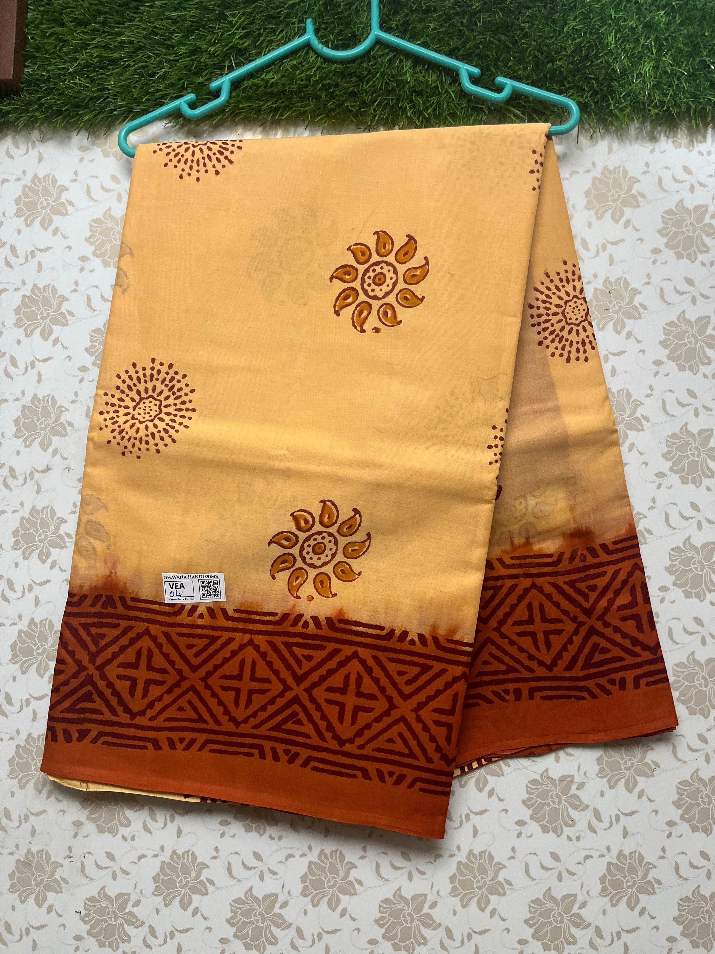 Vasundhara 100count Printed Cotton Saree with Orange colour