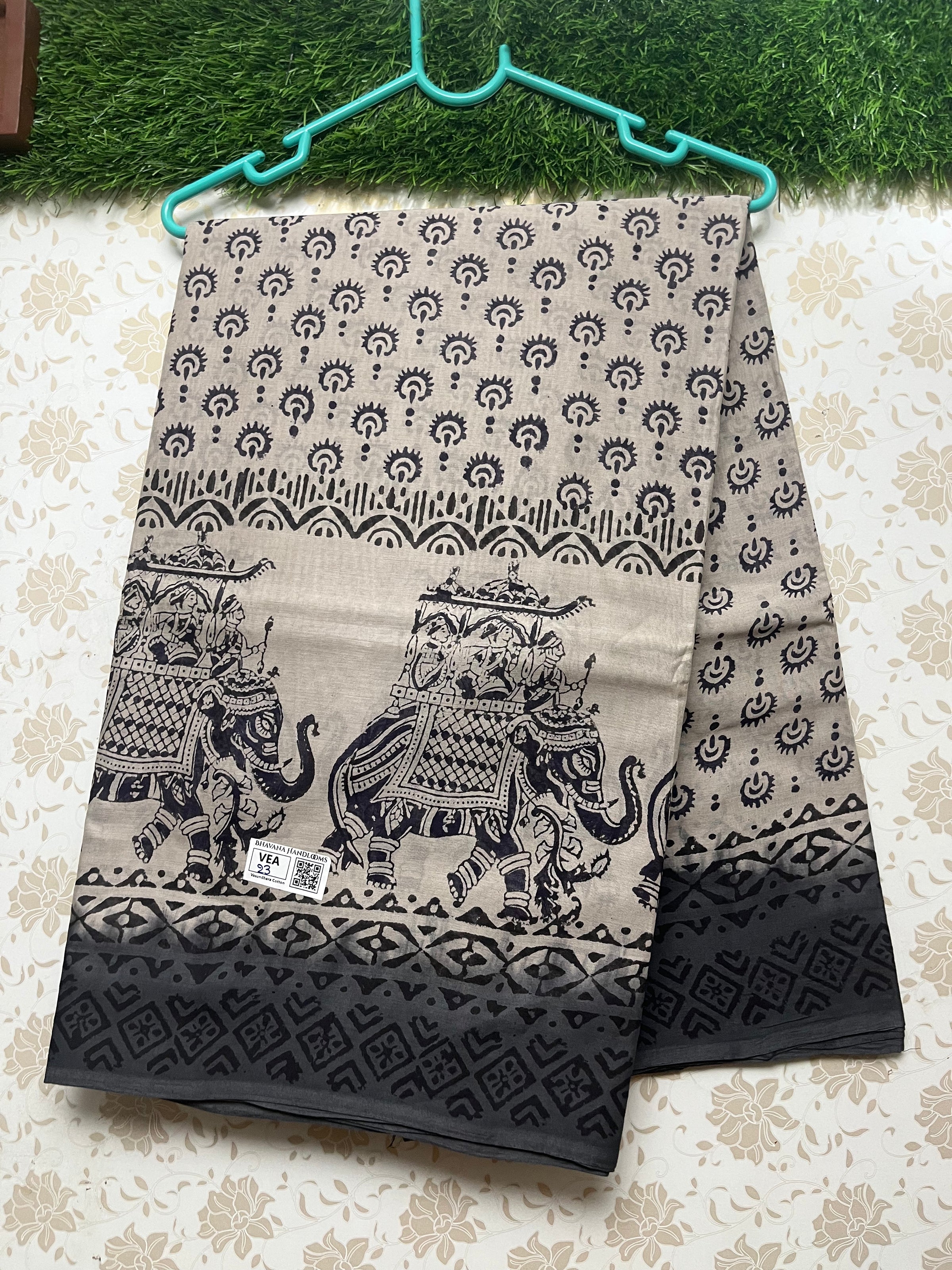 Vasundhara 100count Printed Cotton Saree with Peach colour