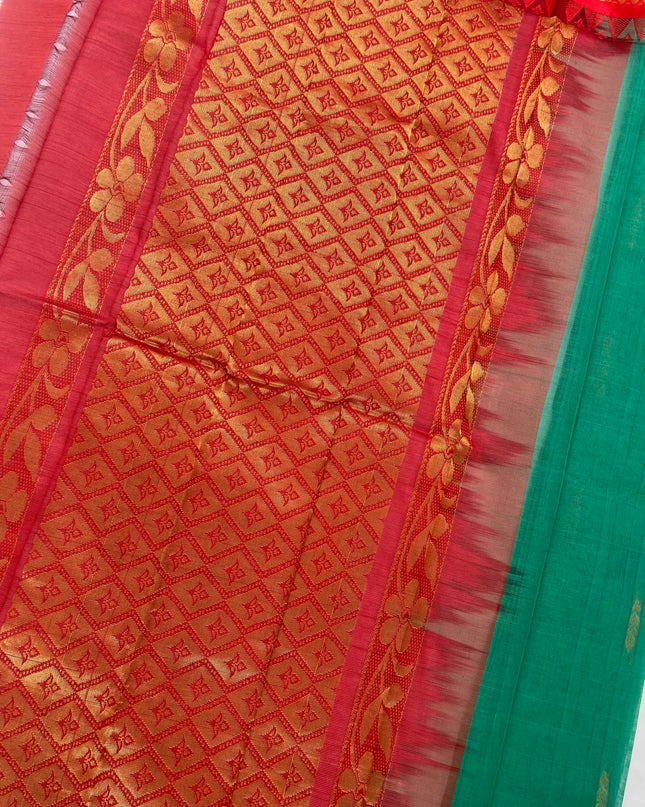 Two Side Border Gadwal Handloom Cotton Saree with Emrold Green Colour & Rich Pallu