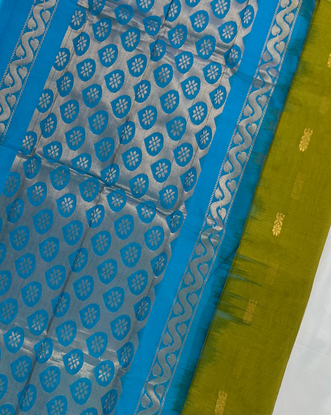 Two Side Border Gadwal Handloom Cotton Saree with Green Colour & Rich Pallu