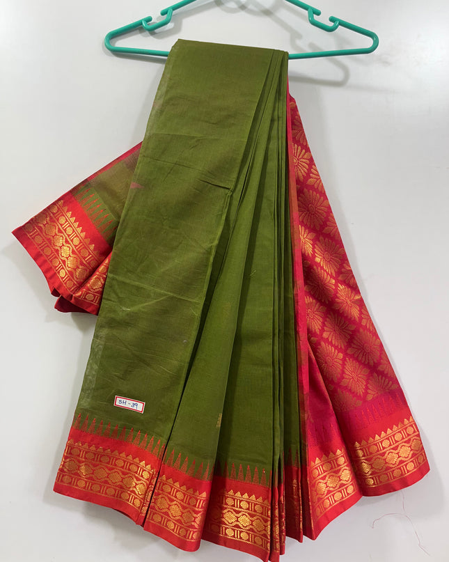 Two Side Border Gadwal Handloom Cotton Saree with Green Colour & Rich Pallu