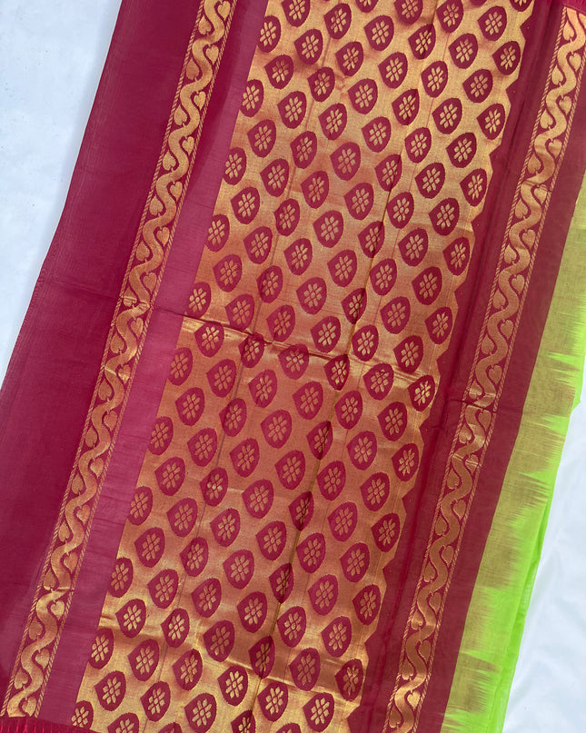 Two Side Border Gadwal Handloom Cotton Saree with Parrot Green Colour & Rich Pallu
