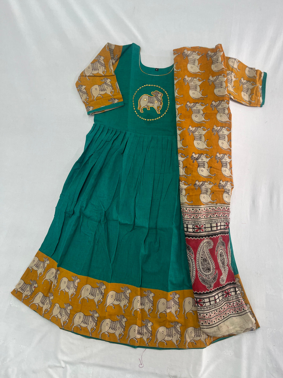 Premium 2-Piece Frock Set Emerald Green Colour – Bhavana Originals Exclusive
