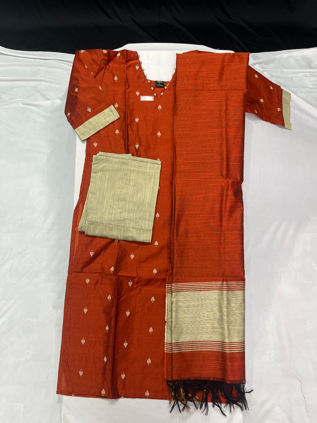 Raw Silk 3pc KurtiSet With Brick Colour Full Length Lining | Brick Colour Dupatta