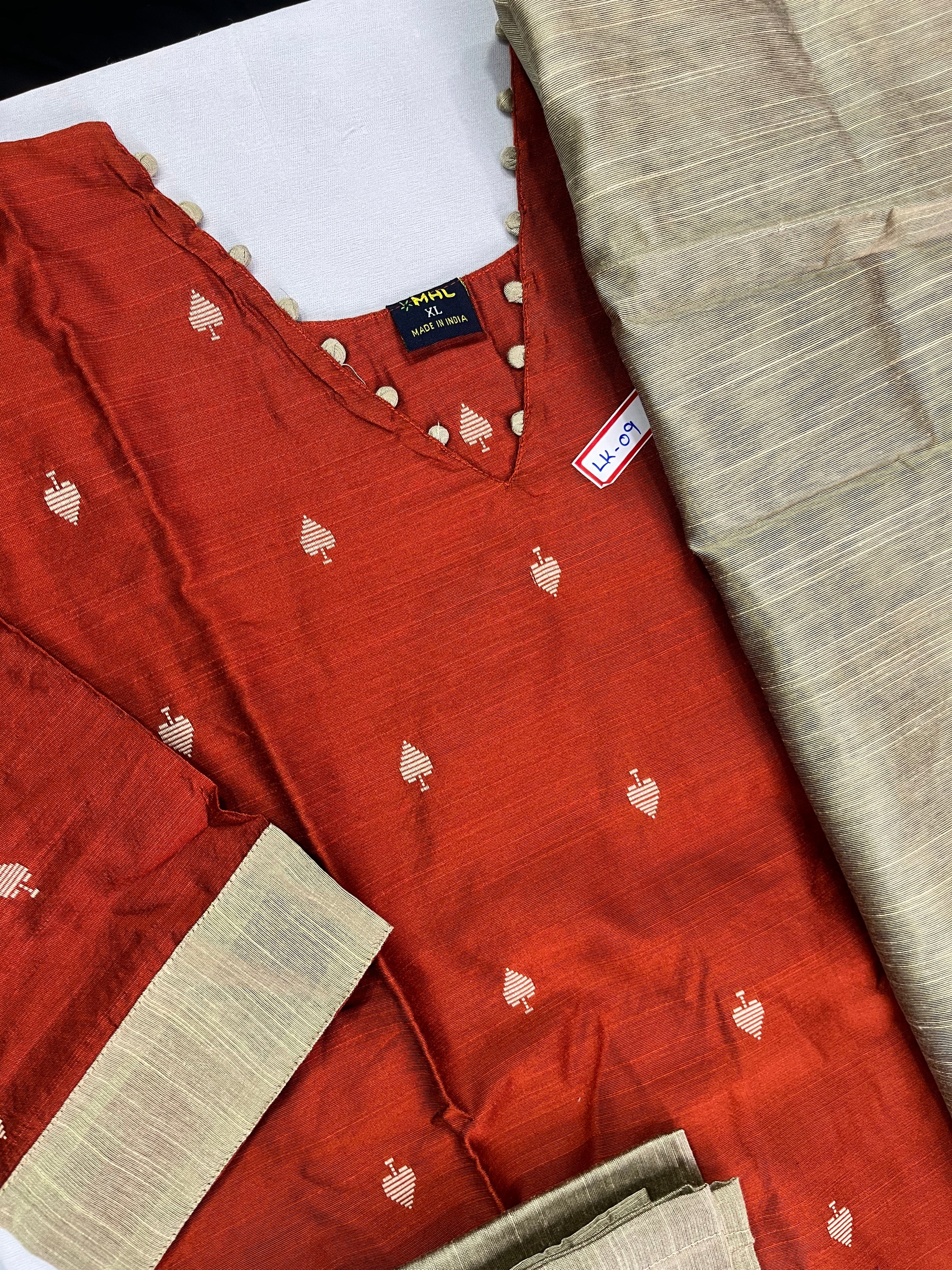 Raw Silk 3pc KurtiSet With Brick Colour Full Length Lining | Gold Dupatta