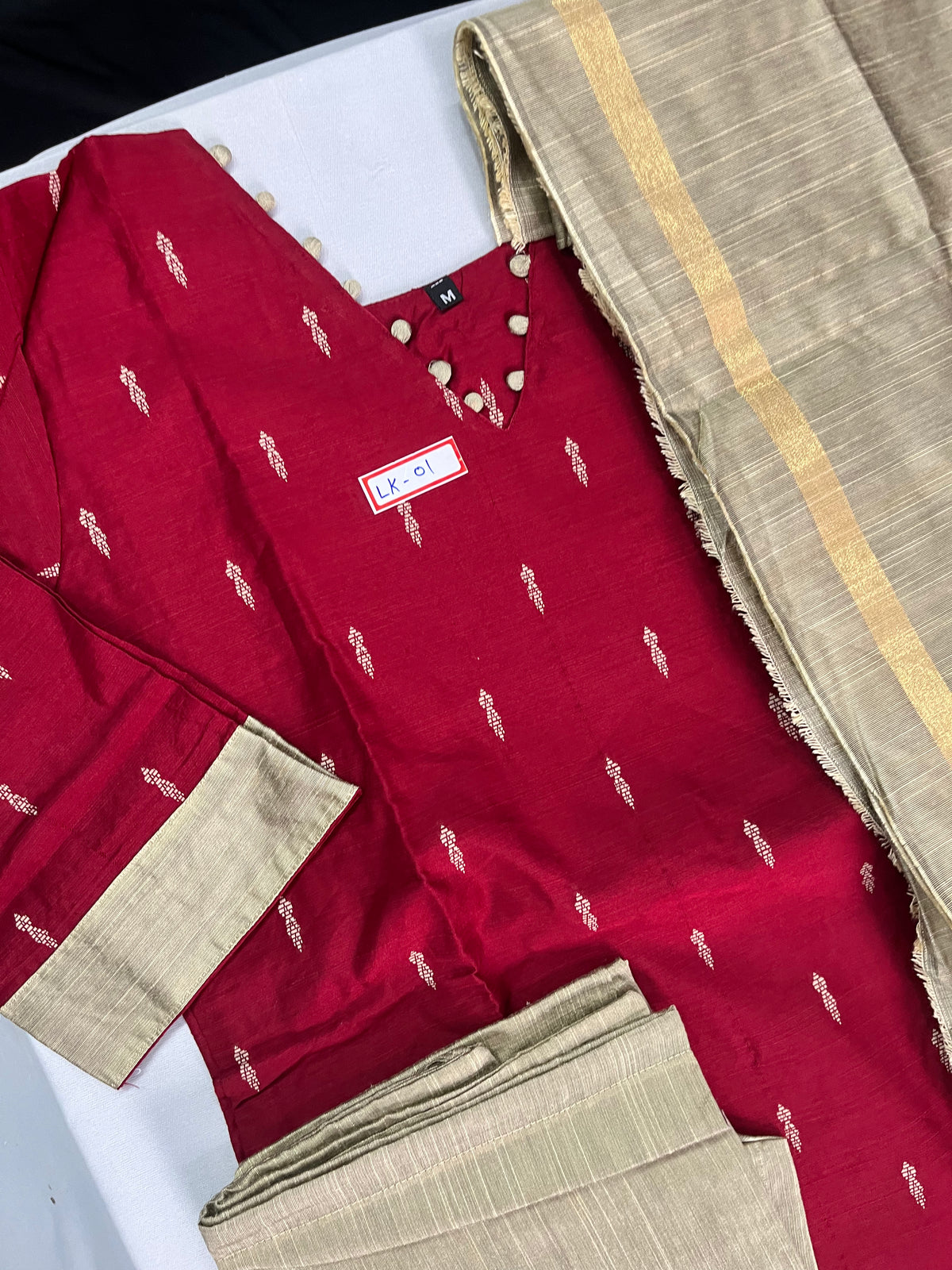 Raw Silk 3pc KurtiSet With Pink Colour Full Length Lining | Gold Dupatta