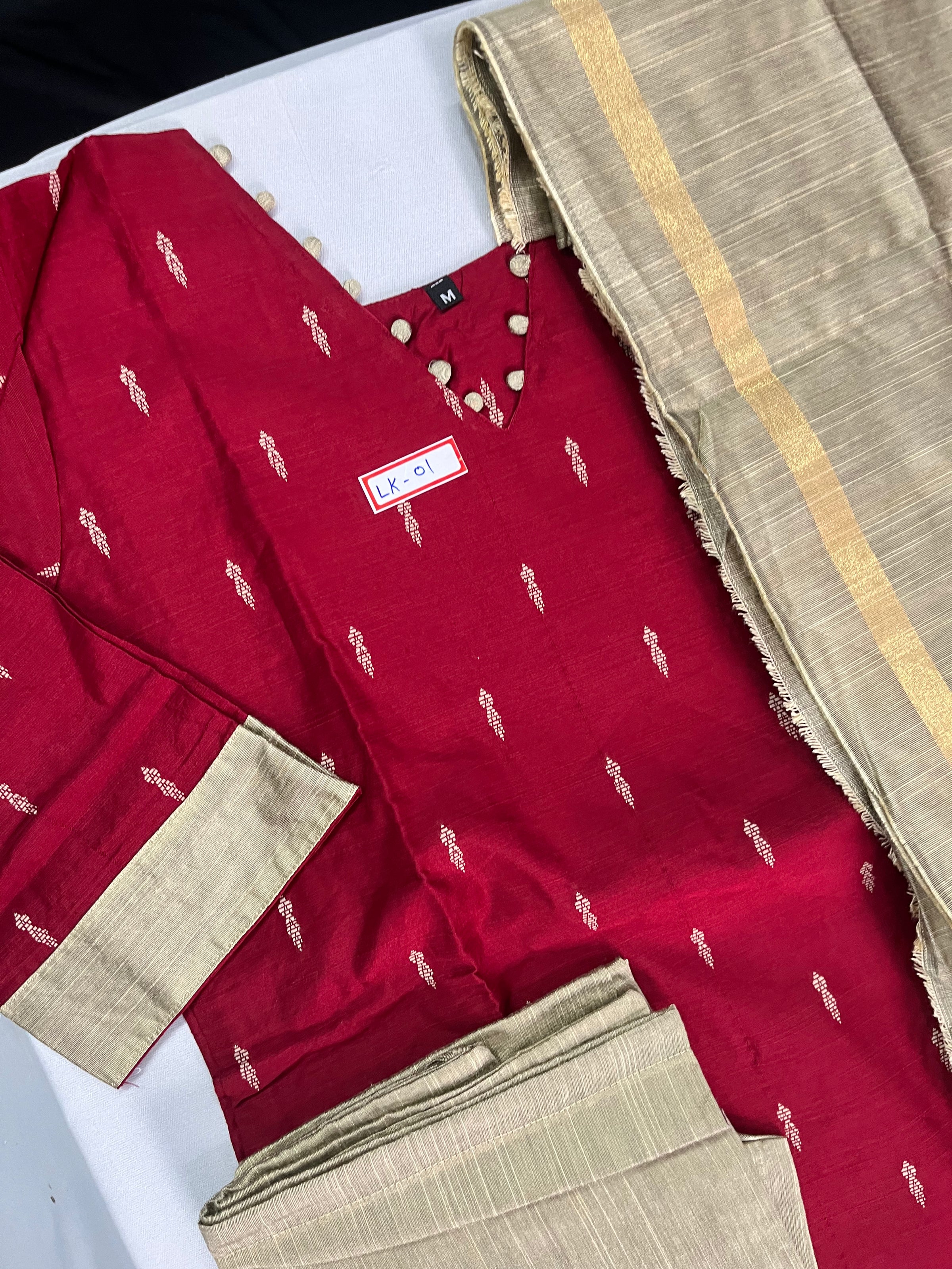 Raw Silk 3pc KurtiSet With Pink Colour Full Length Lining | Gold Dupatta