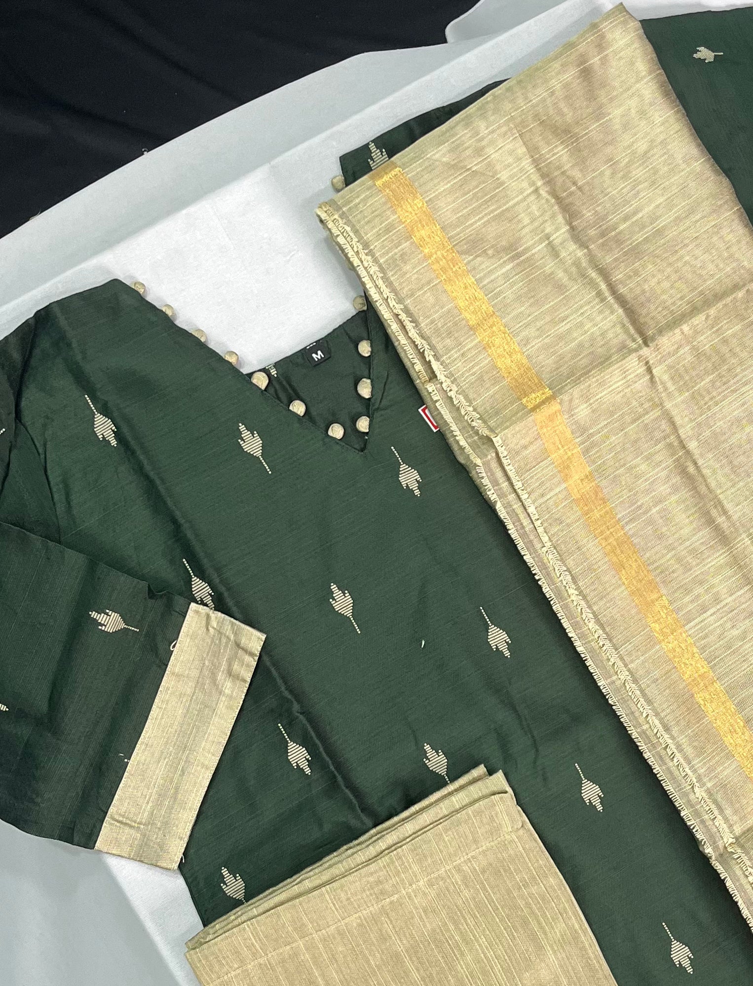 Raw Silk 3pc KurtiSet With Olive Green Colour Full Length Lining | Gold Dupatta