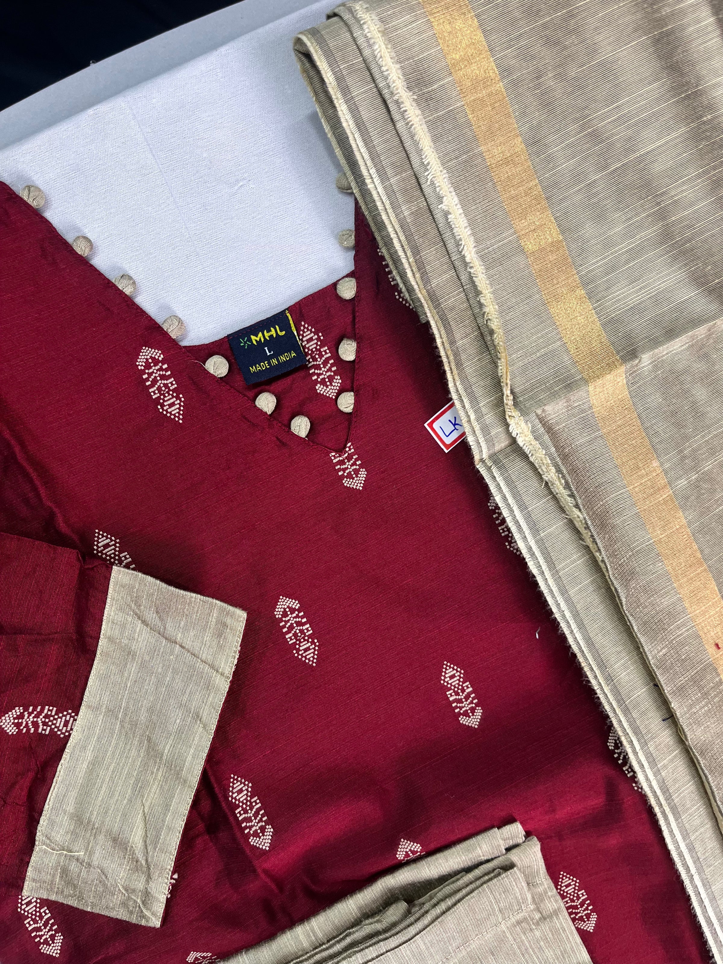 Raw Silk 3pc KurtiSet With Maroon Colour Full Length Lining | Gold Dupatta