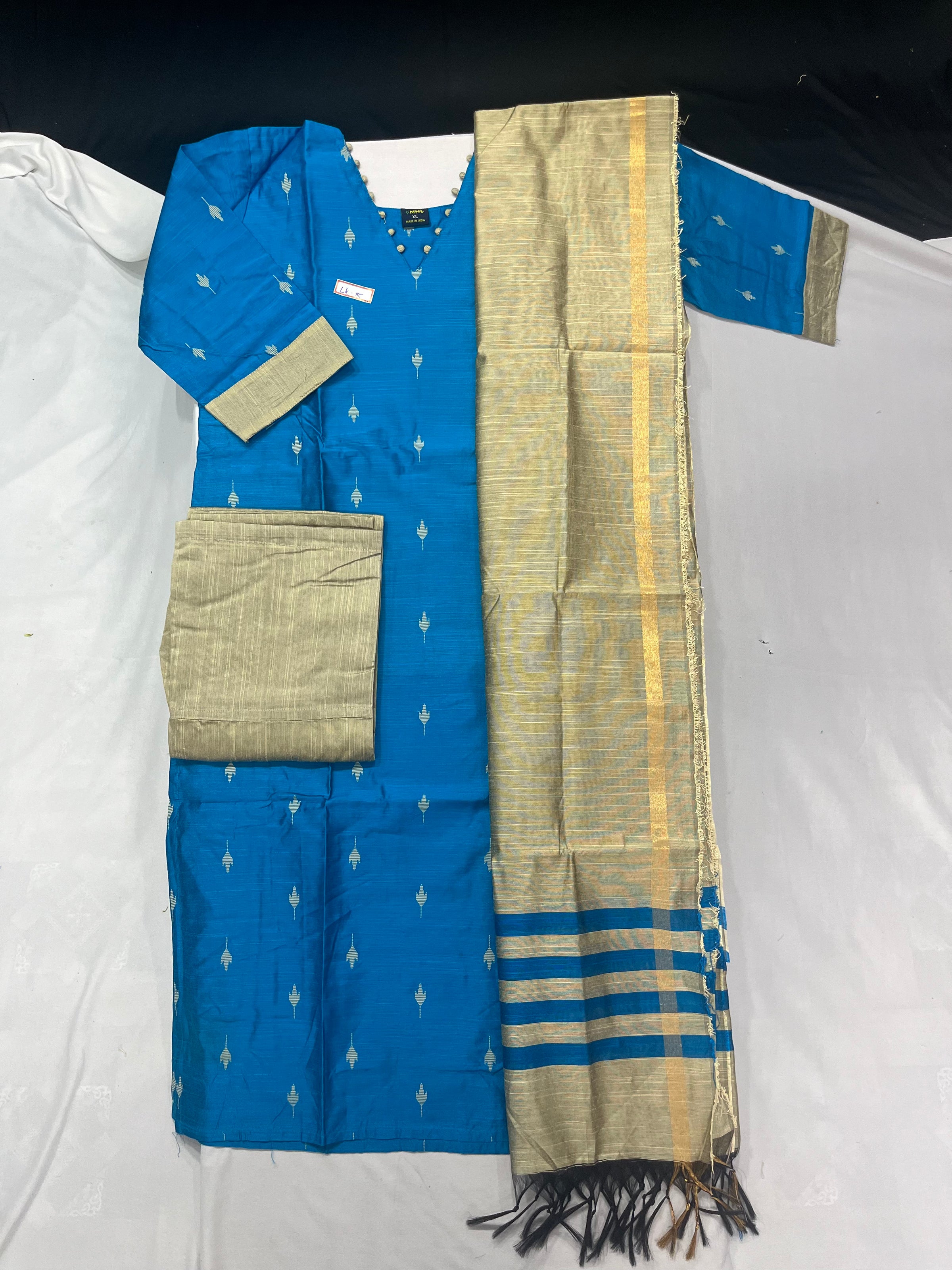 Raw Silk 3pc KurtiSet With Sky Blue Colour Full Length Lining | Gold Dupatta