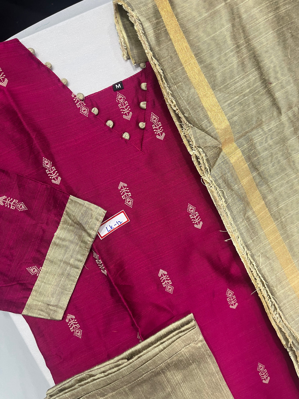 Raw Silk 3pc KurtiSet With Pink Colour Full Length Lining | Gold Dupatta