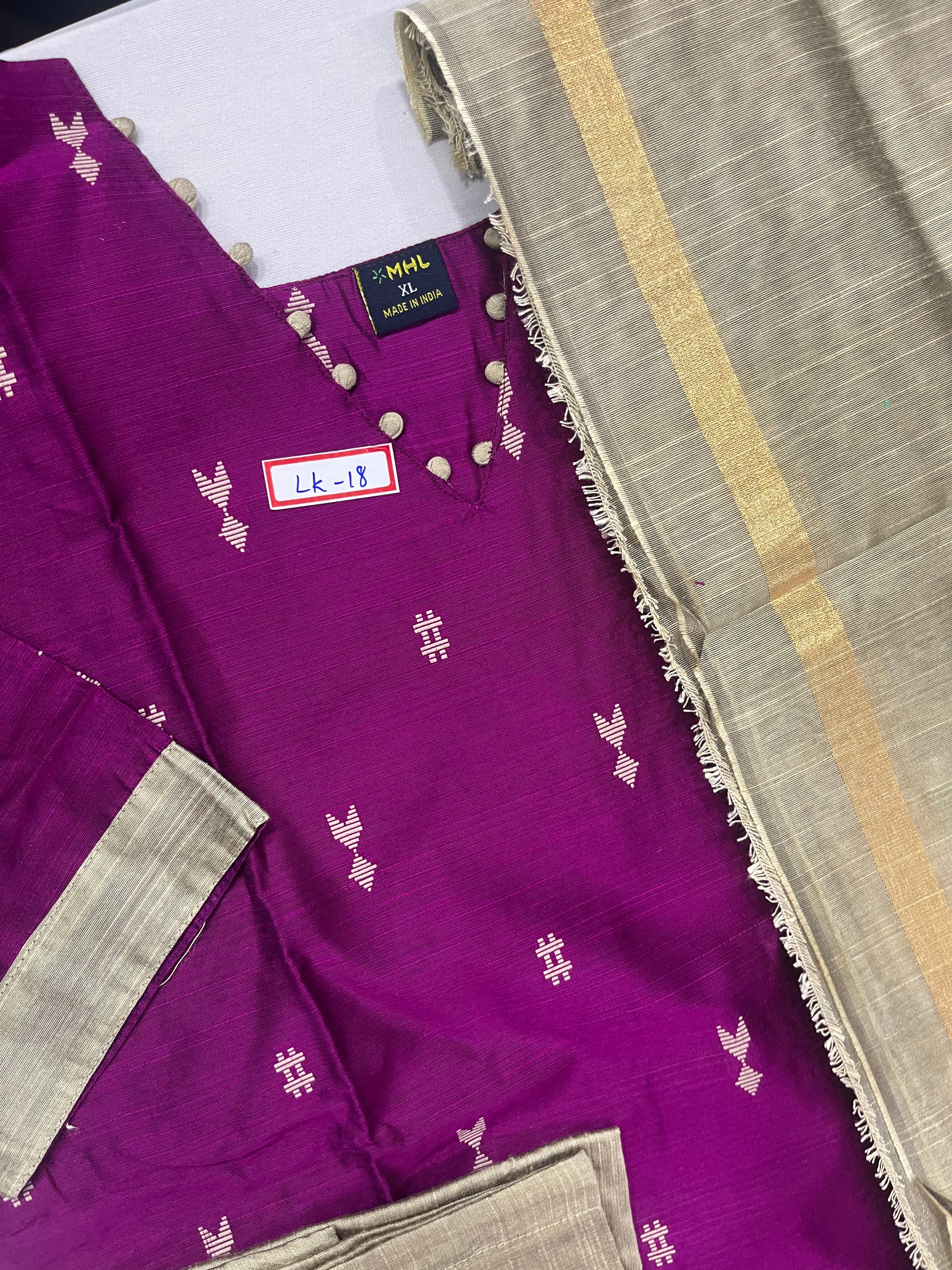 Raw Silk 3pc KurtiSet With Pink Colour Full Length Lining | Gold Dupatta