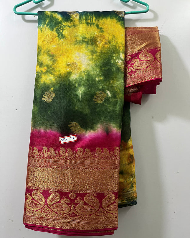 Bandahni Printed Water Paint Jute saree with   Pink Border