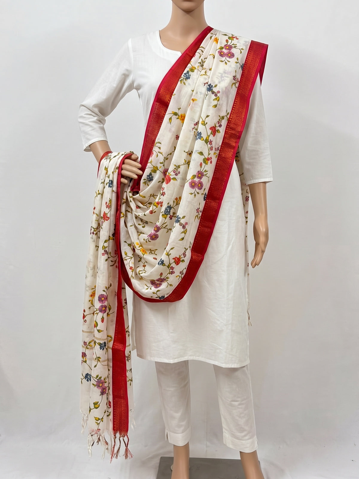 Mangalagiri Kalamkari Cotton Dupatta | 2.5 Mtrs | Handloom Heritage