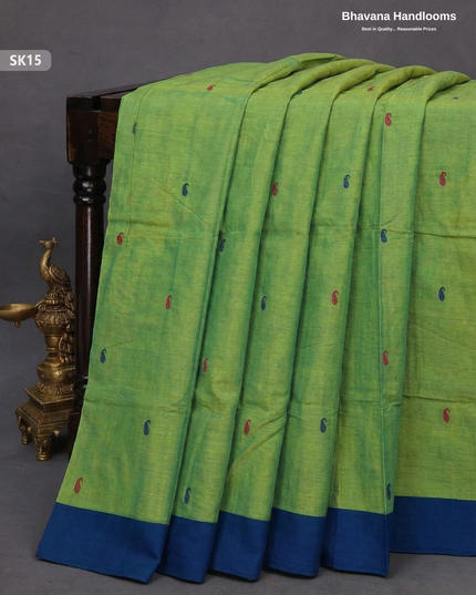 Premium Khadi Cotton Saree in Parrot Green | Handwoven Elegance – Bhavana Handlooms