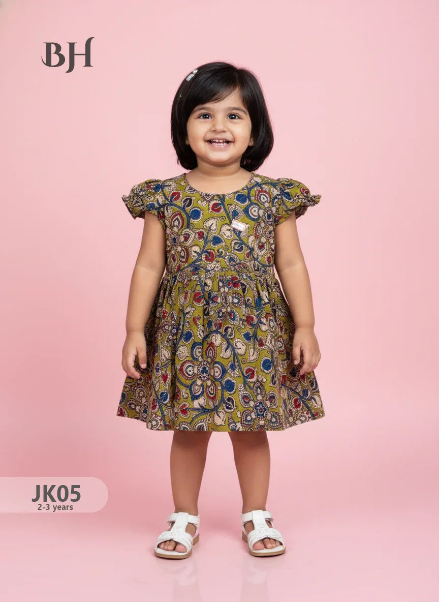 Sampangi Green Cotton Printed Baby Frocks – Latest Kids Wear Collection | Bhavana Handlooms