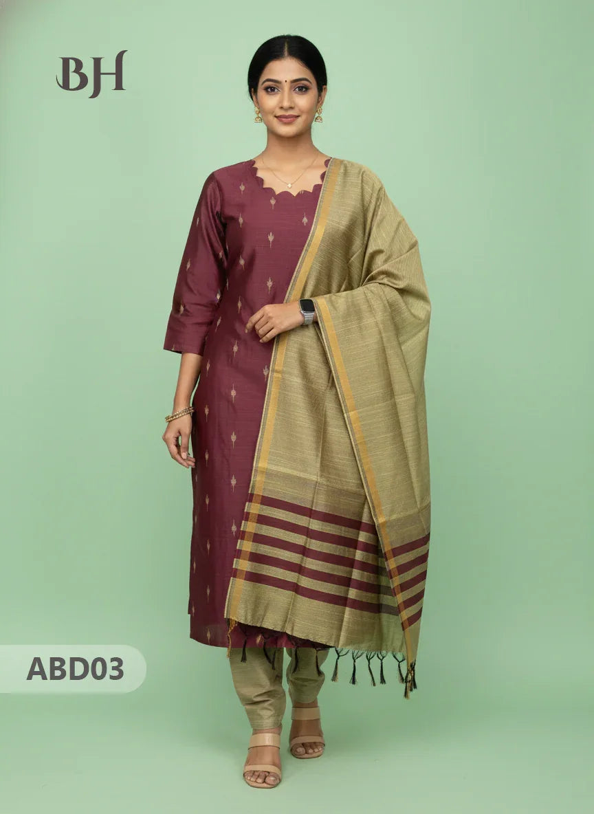 Raw Silk 3-Piece Kurti Set with Cut Work Neck Design in Onion Pink Colour | Full-Length Lined Kurti with Gold Dupatta