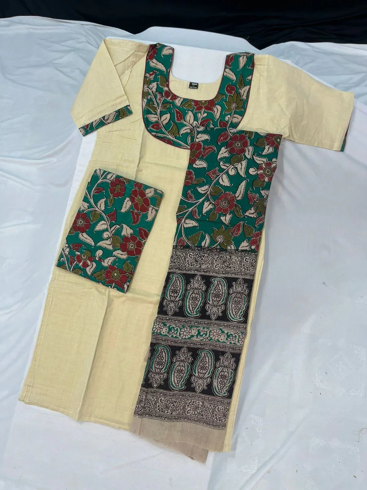 Kalamkari Cotton Readymade Straightcut Kurti Set with Cream Colour