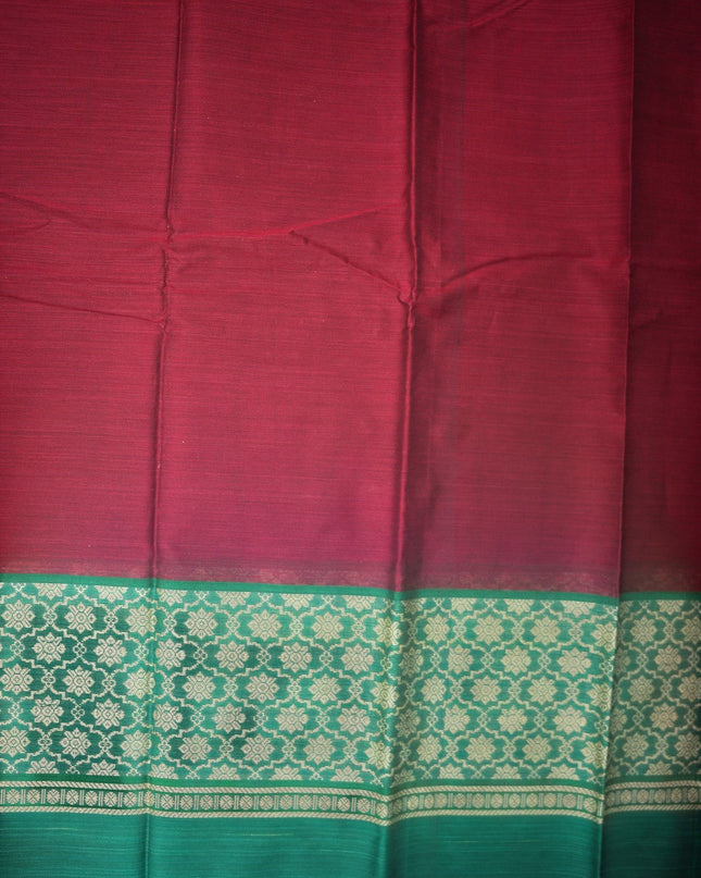 Bhavana Handlooms Narayanapet Mercerized Cotton Saree in ruby red with emerald green jacquard border. Lightweight and soft finish.