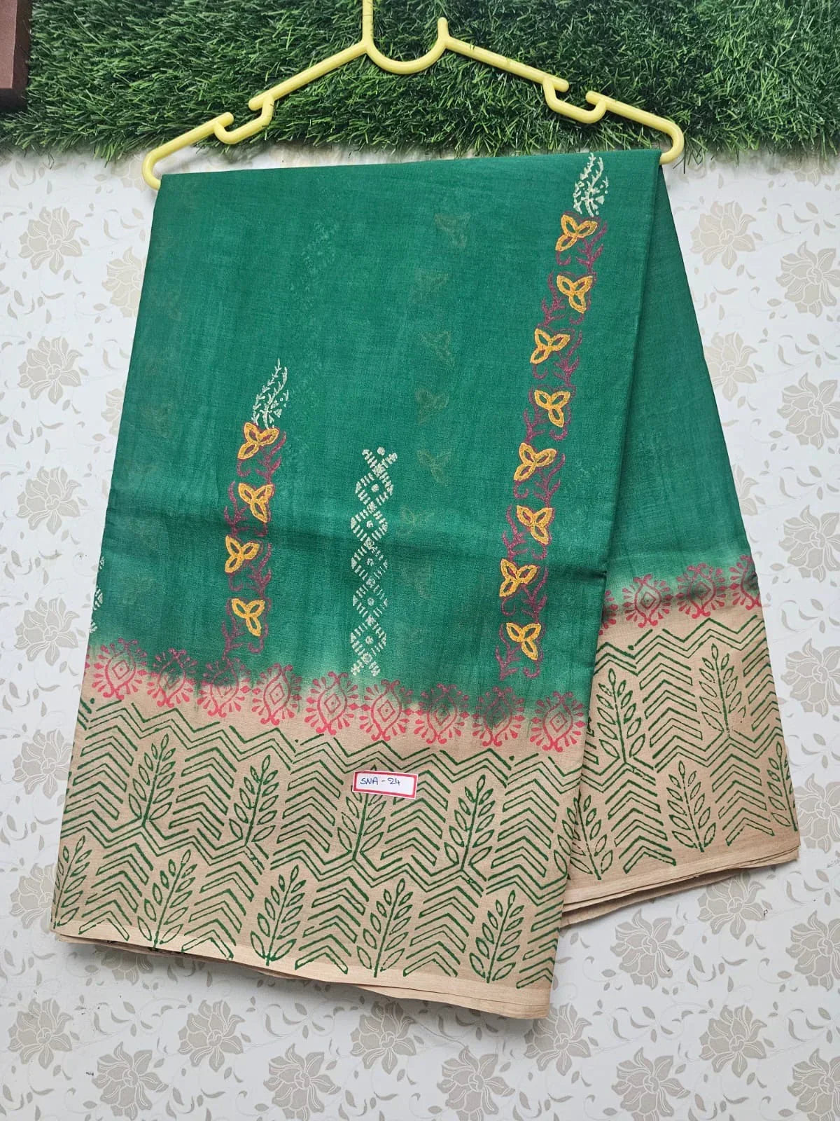 Vasundhara 120count Printed Cotton Saree with Green colour