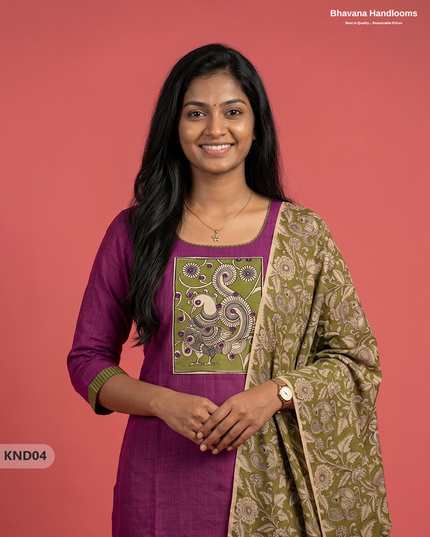 Kalamkari Patch Work 3PC Kurti Set in Pantone Deep Orchid with Kalamkari Dupatta | Full Length Lining | Ready-to-Wear Ethnic Wear